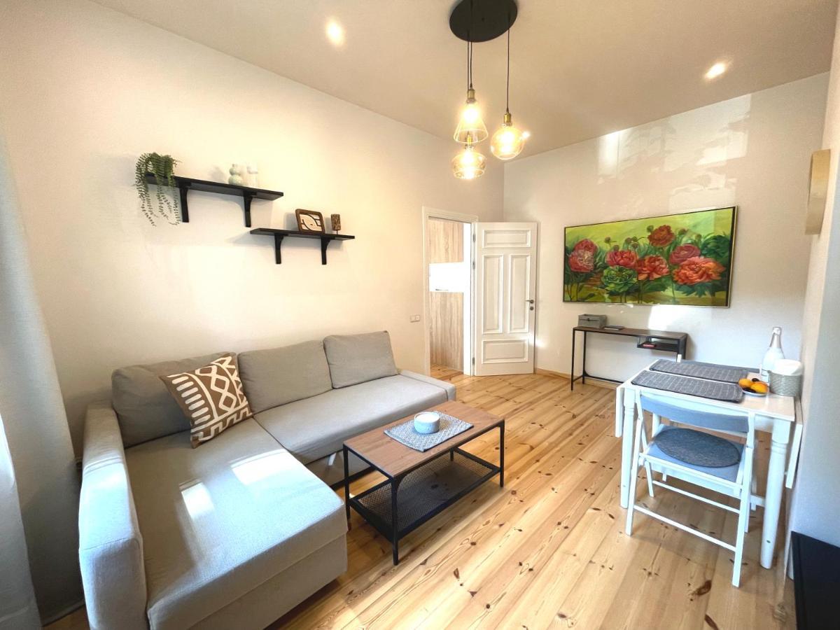 Cozy Home Matisa Apartment, Free Parking, Self Check-In Рига Экстерьер фото