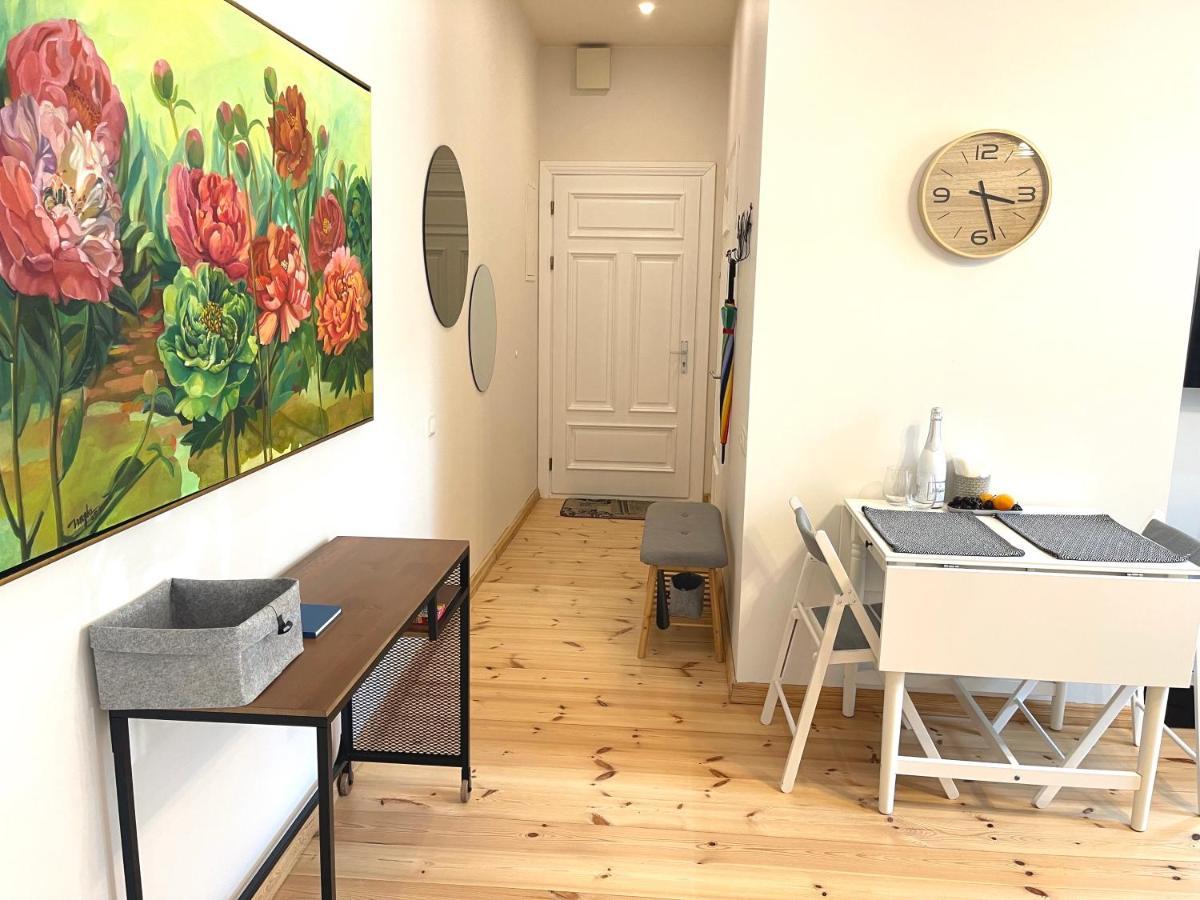 Cozy Home Matisa Apartment, Free Parking, Self Check-In Рига Экстерьер фото